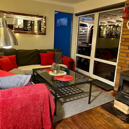 別荘 Uroczy Golubie ,niedaleko Stoku Koszalkowo ,balia,sauna,kominek,ognisko