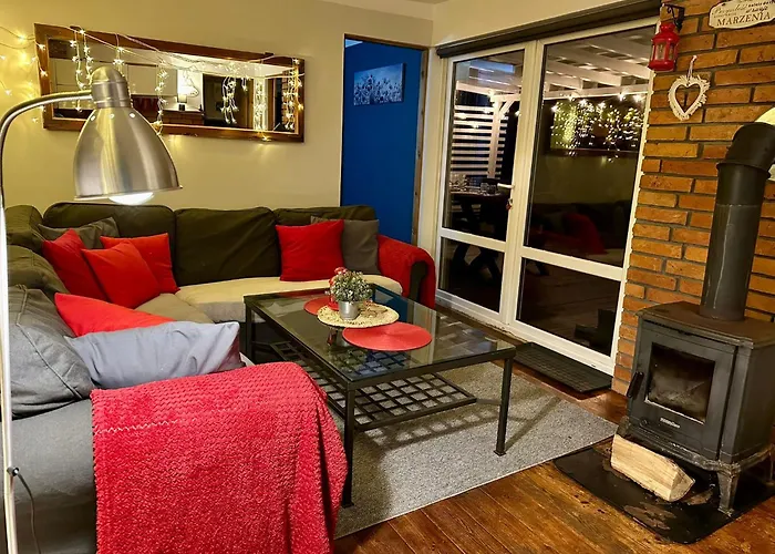 度假居 Uroczy Golubie ,niedaleko Stoku Koszalkowo ,balia,sauna,kominek,ognisko