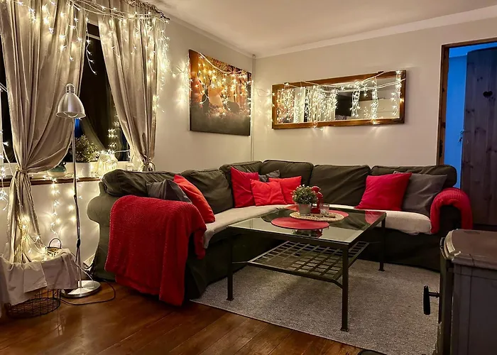 Uroczy Golubie ,niedaleko Stoku Koszalkowo ,balia,sauna,kominek,ognisko Sikorzyno