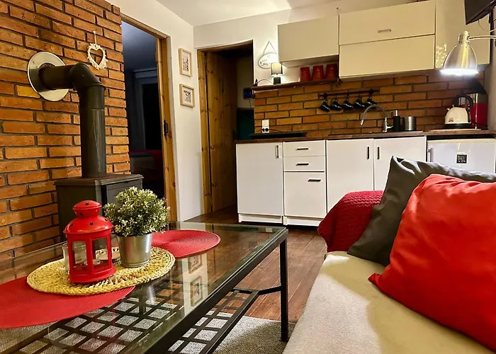 Uroczy Golubie ,niedaleko Stoku Koszalkowo ,balia,sauna,kominek,ognisko Sikorzyno