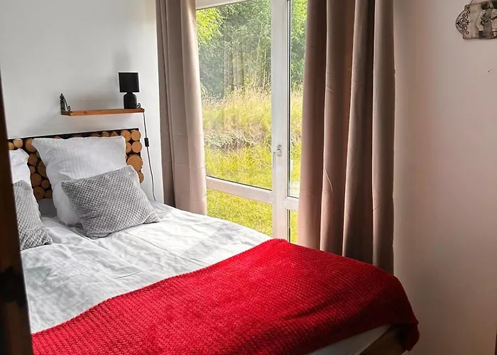 Uroczy Golubie ,niedaleko Stoku Koszalkowo ,balia,sauna,kominek,ognisko 度假居